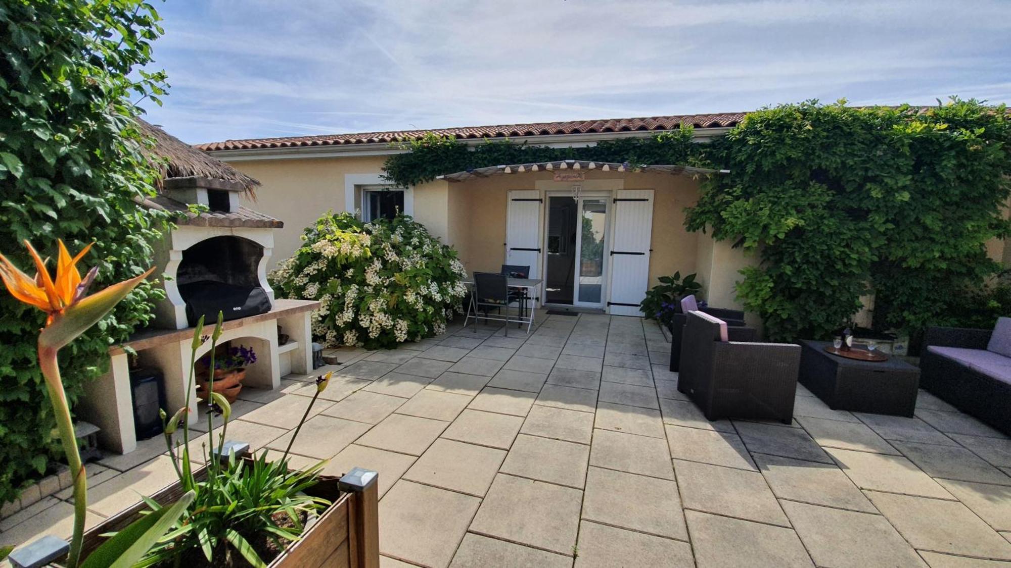 Agapanthe Villa Saint-Georges-les-Baillargeaux Exteriör bild